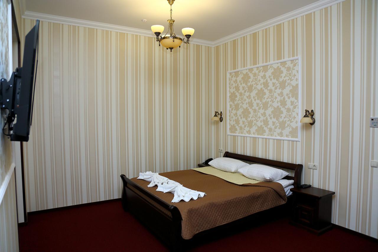 Best Hotel And Restaurant Complex Дунаївці Номер фото