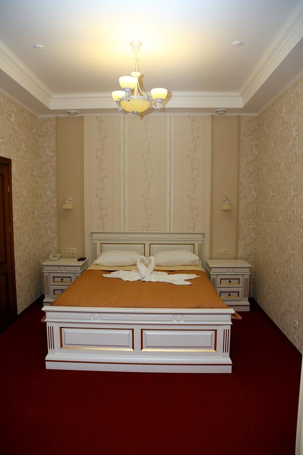 Best Hotel And Restaurant Complex Дунаївці Номер фото