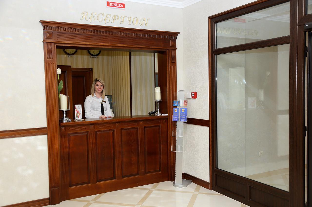 Best Hotel And Restaurant Complex Дунаївці Екстер'єр фото