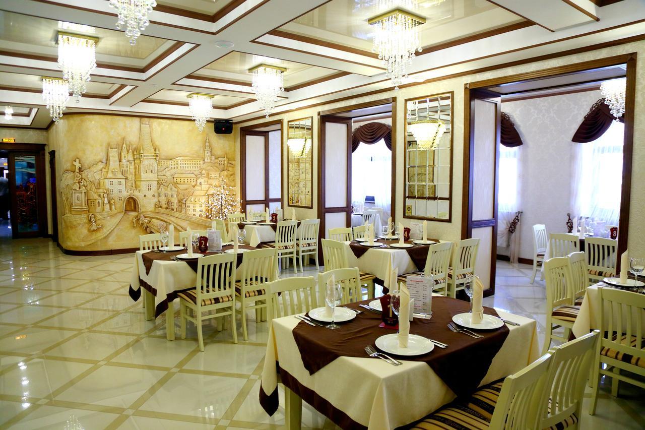 Best Hotel And Restaurant Complex Дунаївці Екстер'єр фото