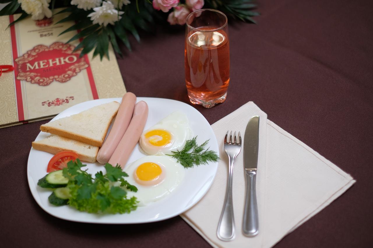 Best Hotel And Restaurant Complex Дунаївці Екстер'єр фото